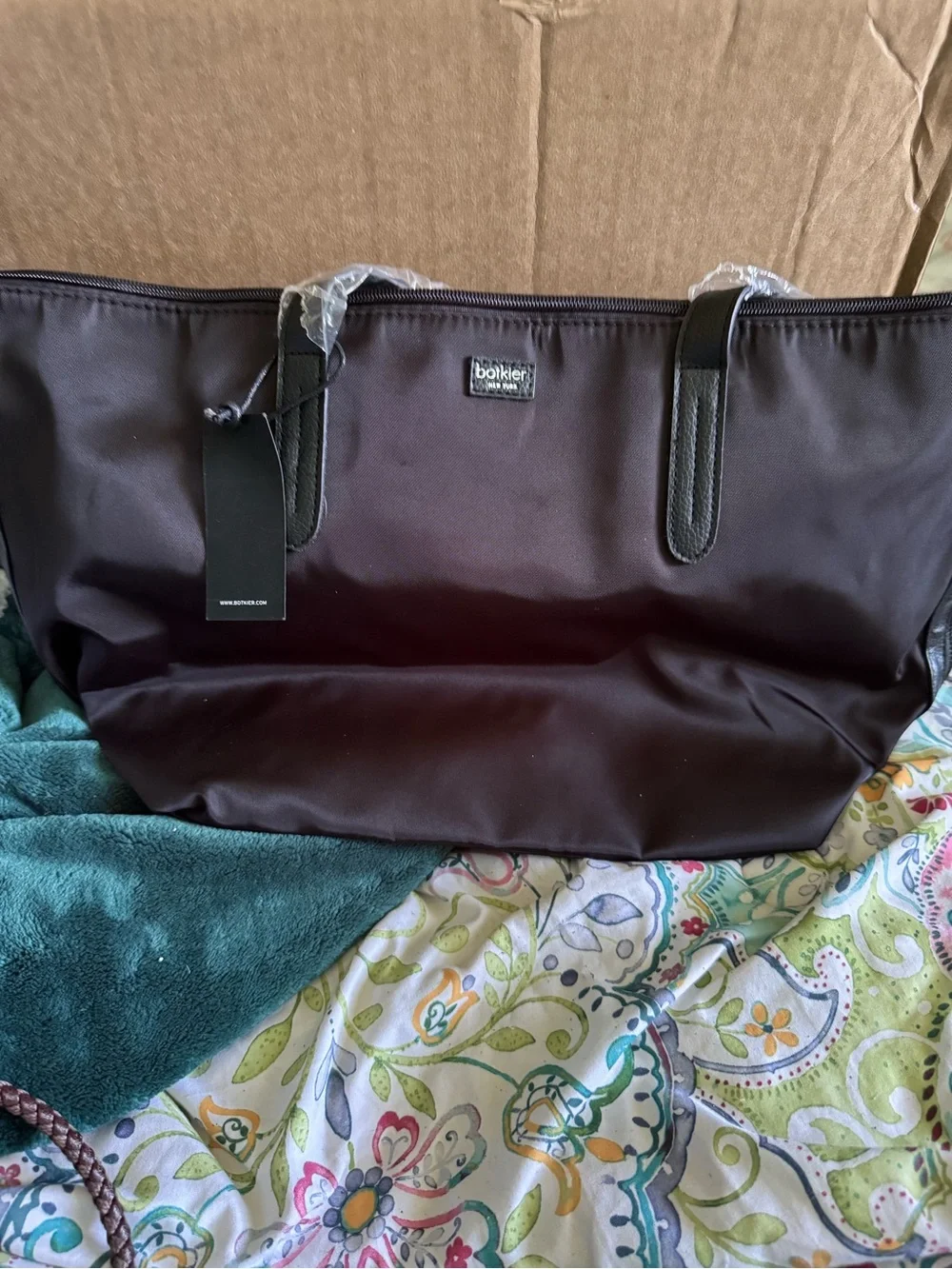 Botkier New York Bond Tote Bag made of black nylon with vegan leather trim